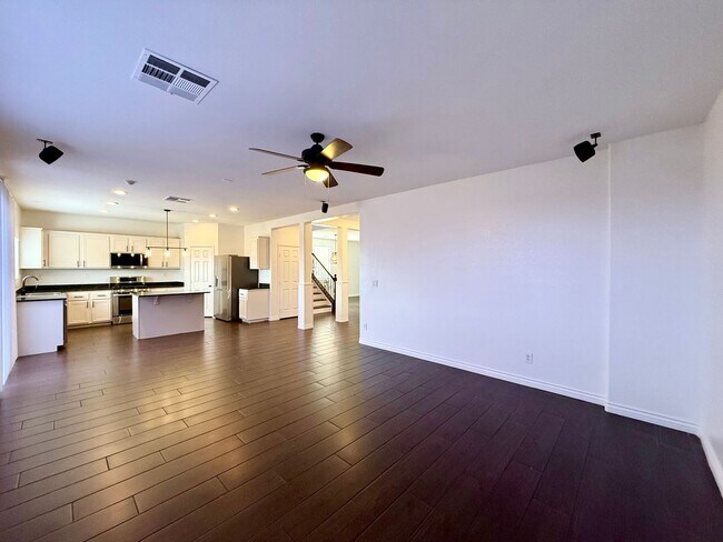 Building Photo - COMING SOON 5/BD 3/BA Home W/ Expansive Yard, Solar Panels, and No Rear Neighbors!