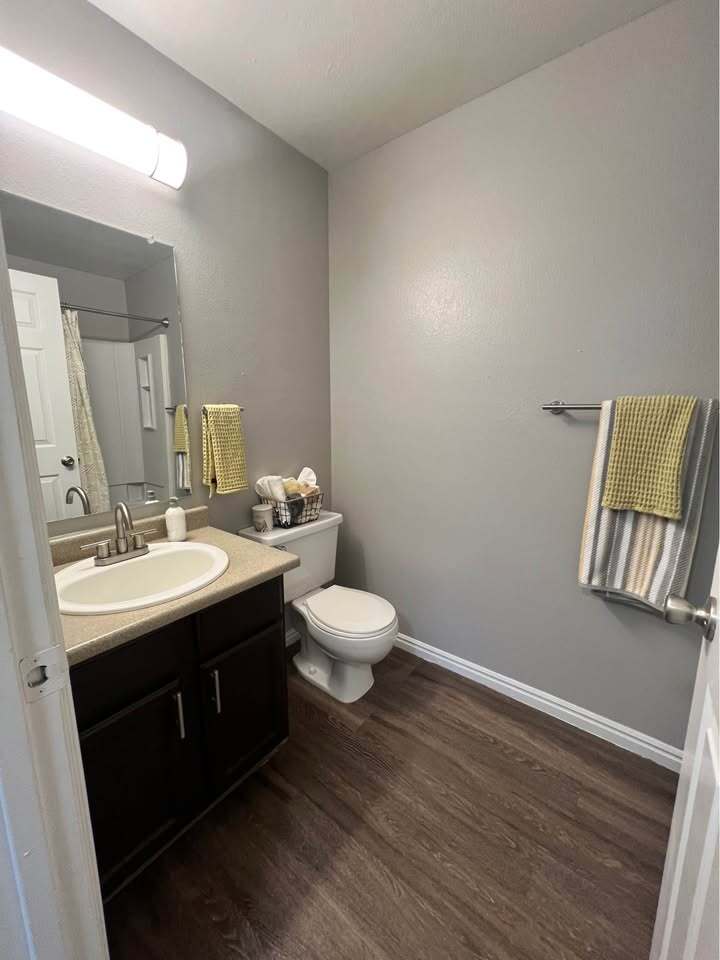 Bathroom - Shadowbrook Apartments