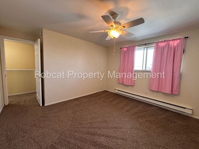 Building Photo - 1316 Green Dr