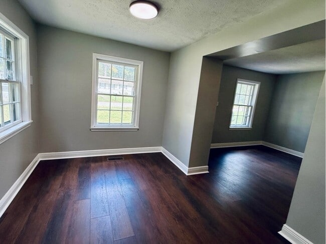 Building Photo - 355 Rankin Blvd