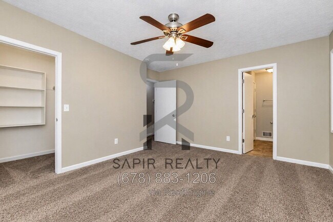 Building Photo - 1002 Darvin Ln