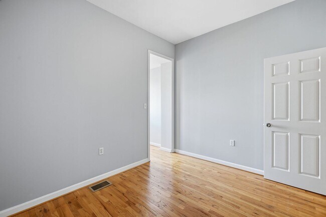 Building Photo - 58 Quincy Pl NE