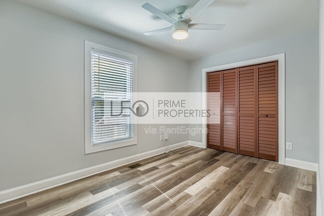 Building Photo - 677 Ira St SW