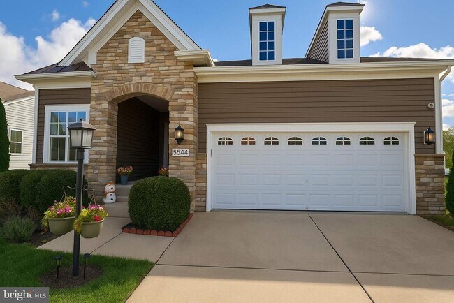 Building Photo - 5544 Old Colony Ct