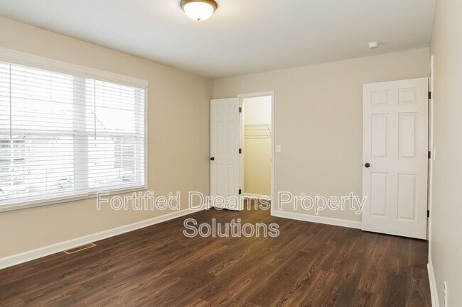 Building Photo - 4127 Bentley Dr