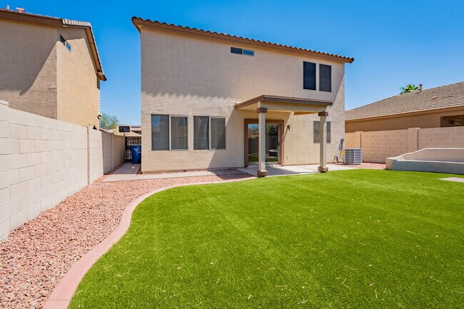 Building Photo - 4500 E Del Rio St