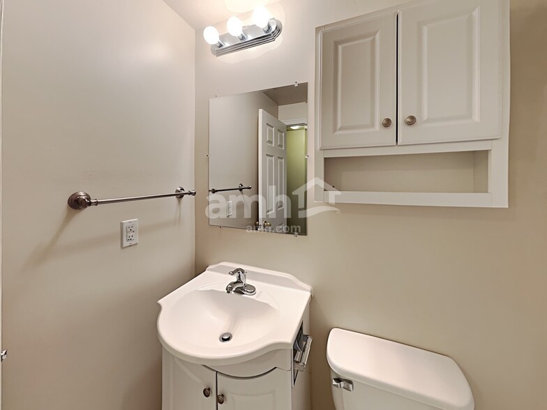 Building Photo - 4245 S 2900 W