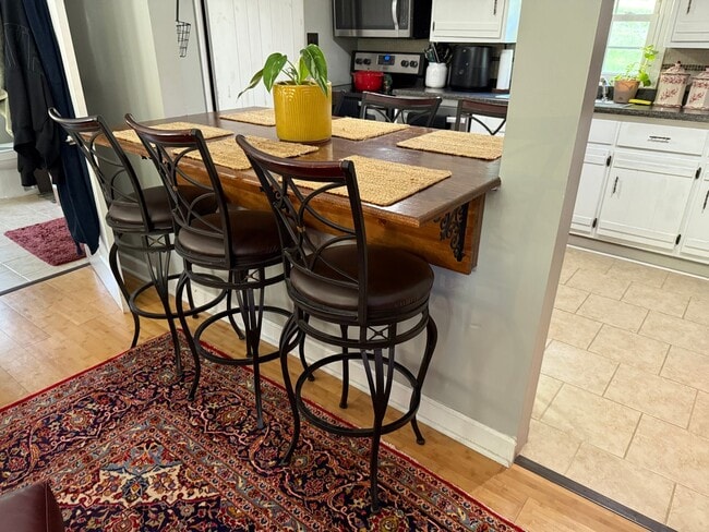 Building Photo - Cute Country Charmer – Bristol, VA  2 Bed ...