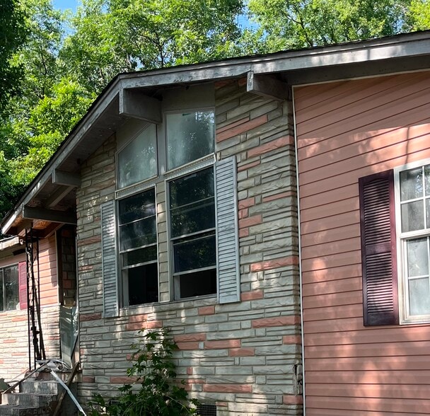 Building Photo - 4450 Tech Dr