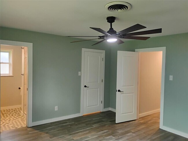 Building Photo - 103 Laurel Ridge