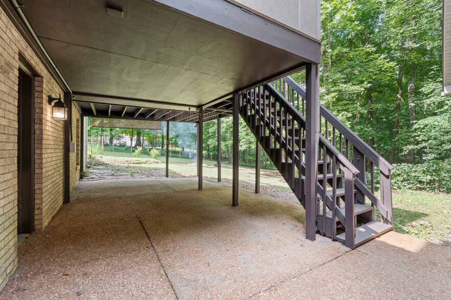 Back Deck - 1024 Steven Springs Ct
