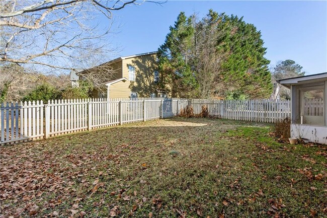 Building Photo - 3025 Vineyard Way