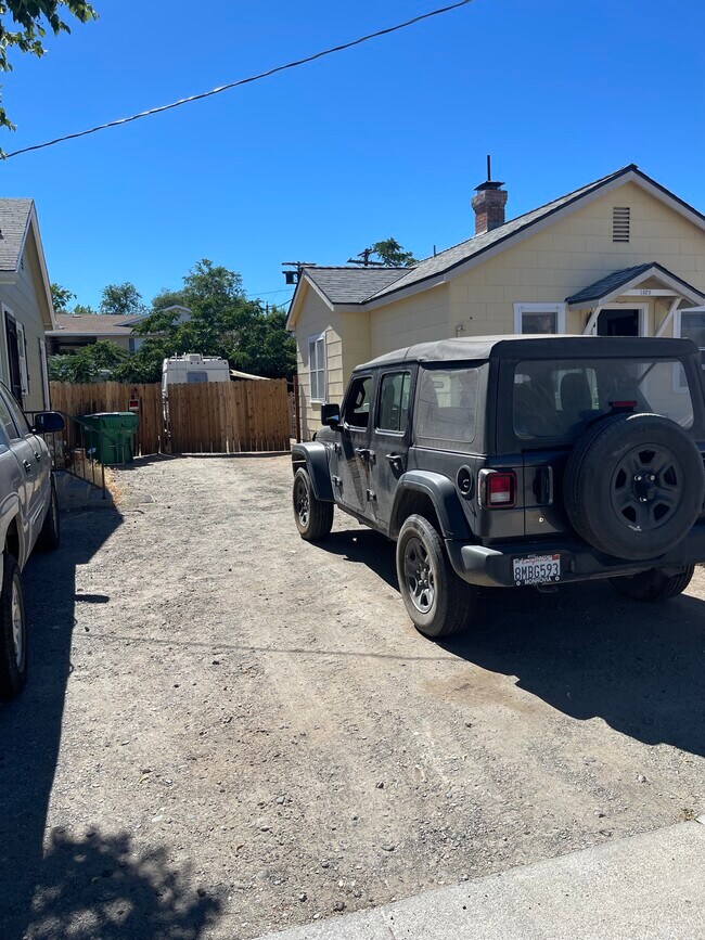 Building Photo - 1329 Locust St