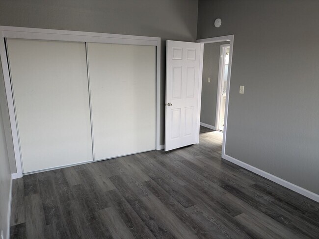 Building Photo - Maher Court