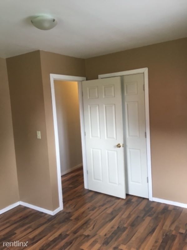 Building Photo - 2 br, 1 bath Apartment - 2845 E University St