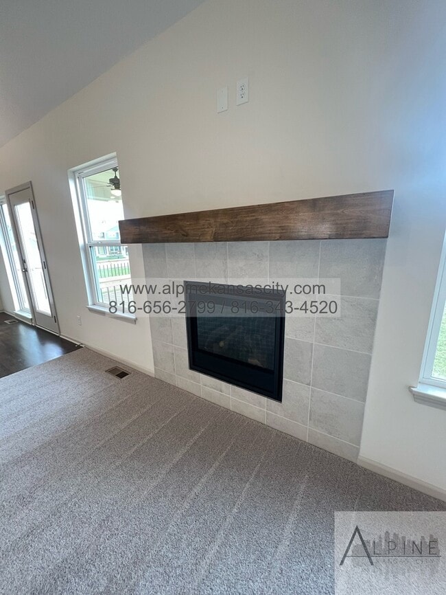 Building Photo - Spacious New Home in Quail Valley, Liberty Schools