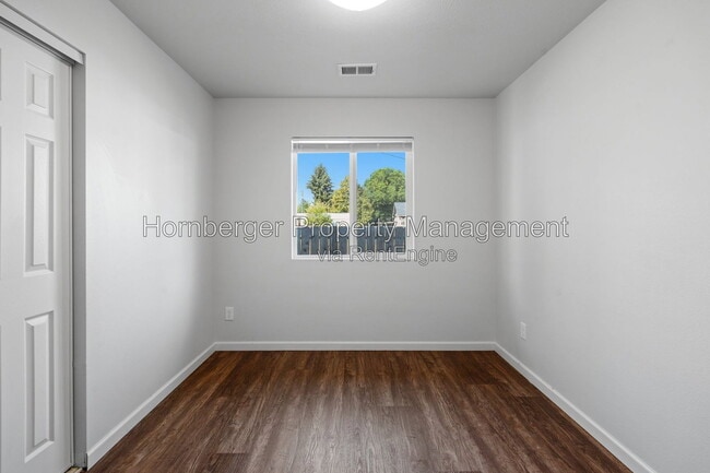 Building Photo - 14412 E Heroy Ln