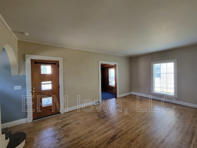 Building Photo - 511 S Frederick Ave