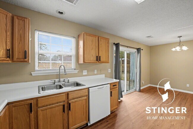 Building Photo - 6 Blacksmith Cir