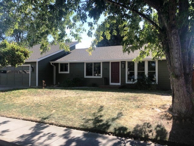 Building Photo - 515 E 14th N St