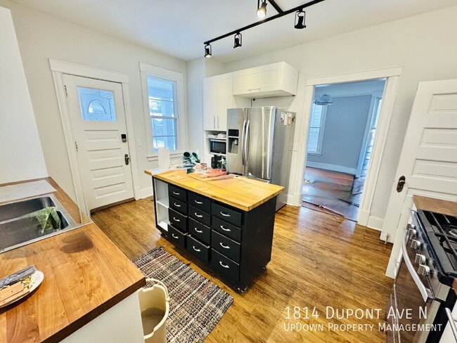 Building Photo - 1814 Dupont Ave N