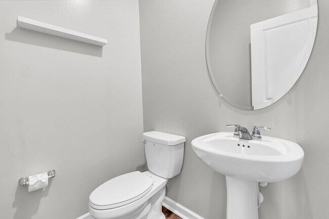Building Photo - Meticulous 3 Bedroom Home in Lindera Prese...