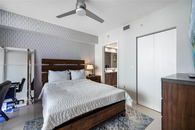 Building Photo - 488 NE 18th St