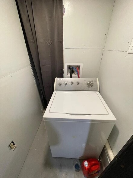 Washer - 1144 S 22nd St