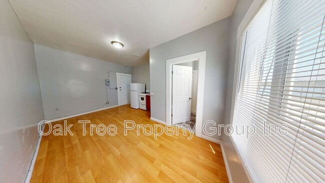 Building Photo - 1607 2nd Ave
