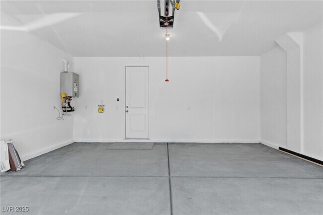 Building Photo - 966 Ferodale Ave