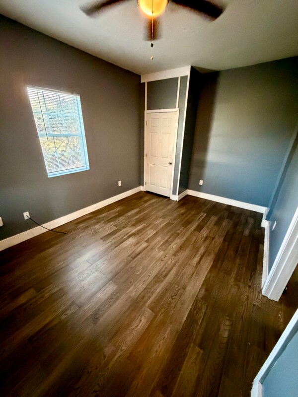 Building Photo - 120 W 18th St