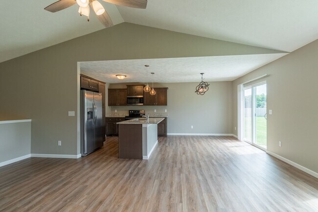 Building Photo - 6241 Whitewater Ln