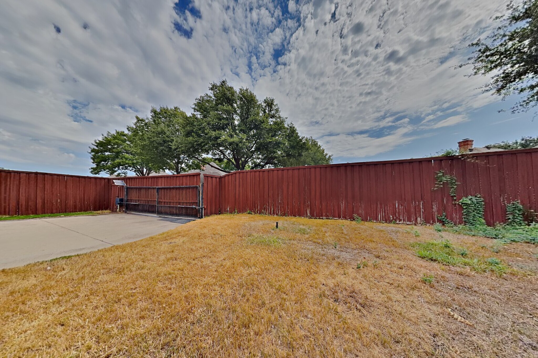 Building Photo - 4020 Oakmeadow Dr