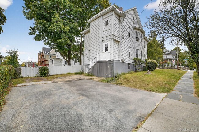 Building Photo - 238 Ringgold St