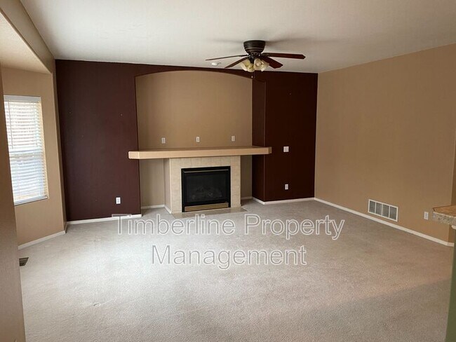 Building Photo - 1628 Lily Lake Dr