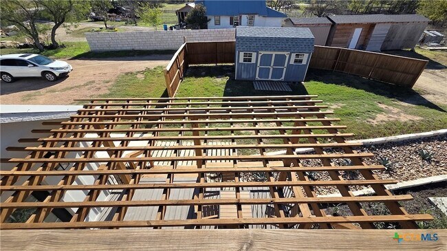 Building Photo - 16580 Fm 2115