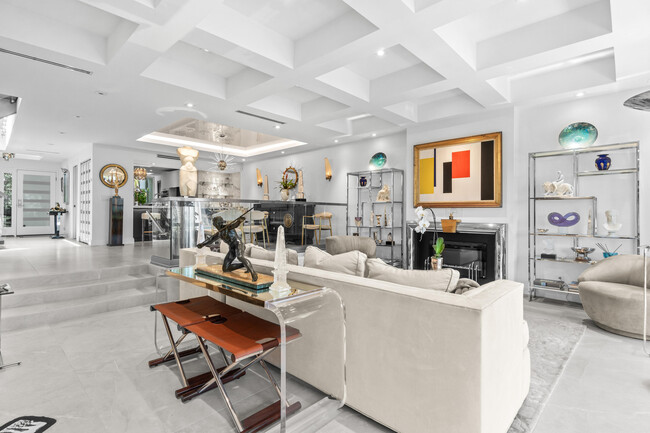 Building Photo - 2335 S Ocean Blvd