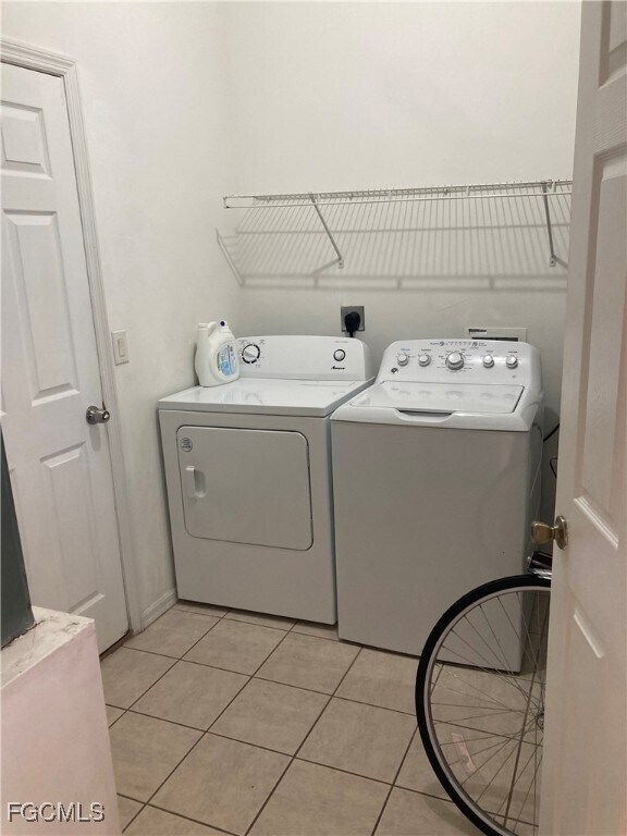 Building Photo - 2425 Embers Pkwy W