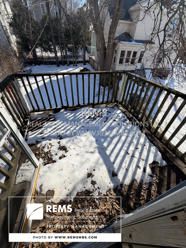 Building Photo - 947 Williamson St