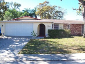 Building Photo - 9201 Gray Fox Ln