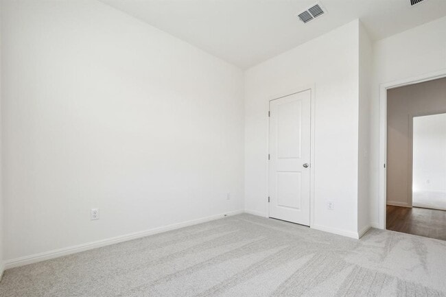 Building Photo - 1305 Morris Lp