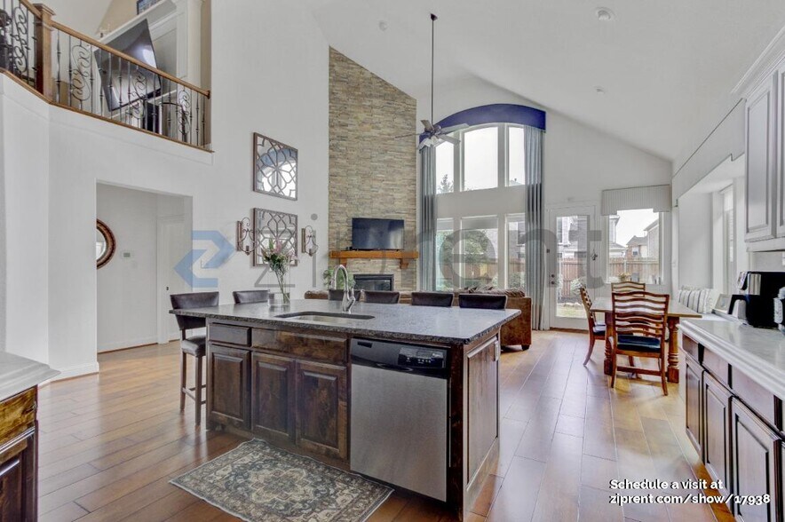 Primary Photo - 14108 Signal Hill Dr