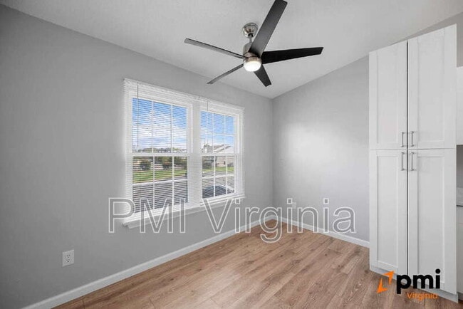 Building Photo - 631 Bluff Ct