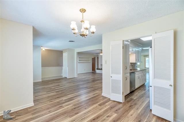 Building Photo - 3317 Santa Monica Dr