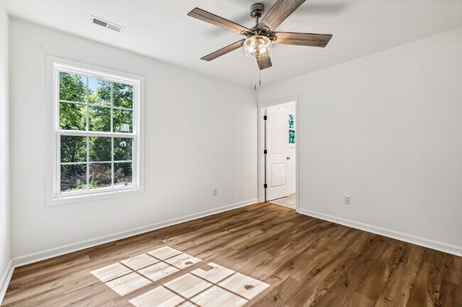 Building Photo - 1816 Cunningham Ridge