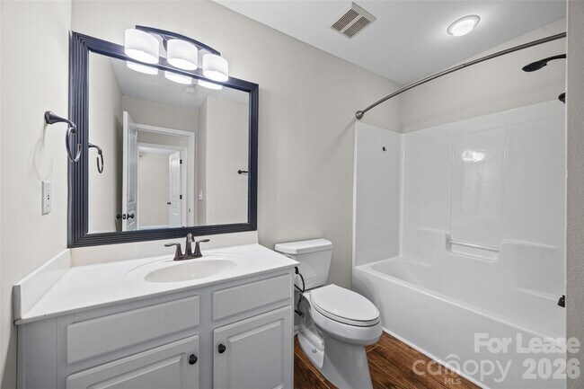 Building Photo - 2330 Mirage Pl