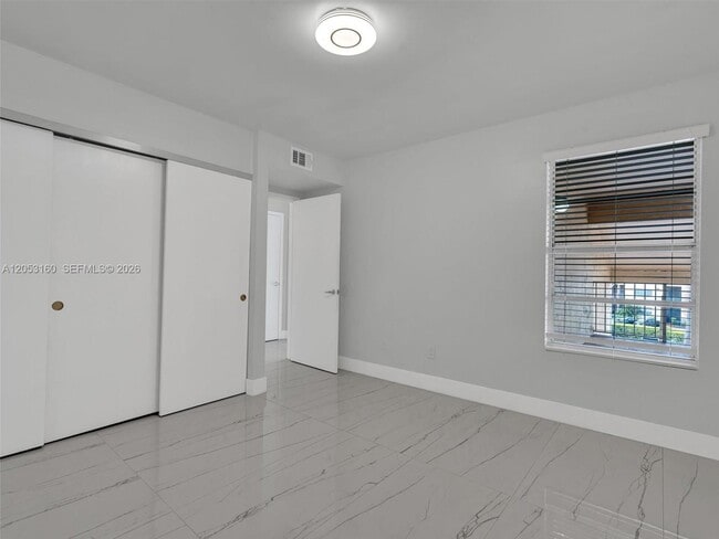 Building Photo - 15325 SW 106th Terrace