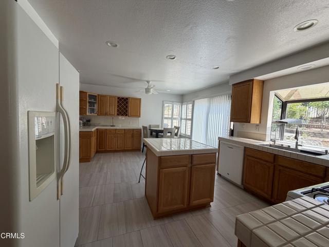 Building Photo - 6234 Sunny Meadow Ln