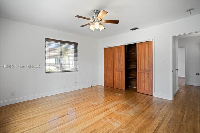 Building Photo - 2530 Fillmore St