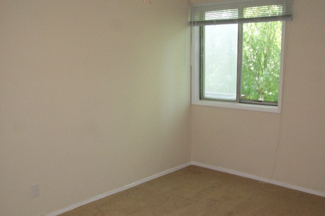 Building Photo - 7527 Spring Lake Dr